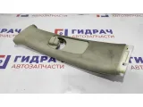 Обшивка стойки средней верхняя левая Infiniti M35 76914-EG010. Требует чистки.