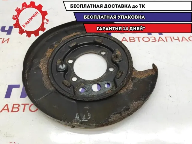 Щит опорный задний правый Infiniti M35 44020-EG010.