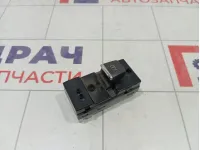 Кнопка стеклоподъемника заднего Infiniti Q50 254313JA0A