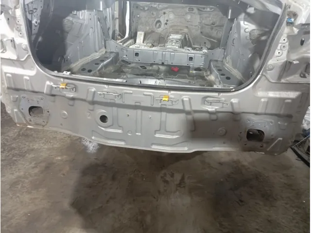 Панель задняя Infiniti Q50