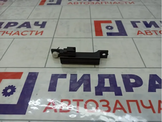 Антенна Infiniti Q50