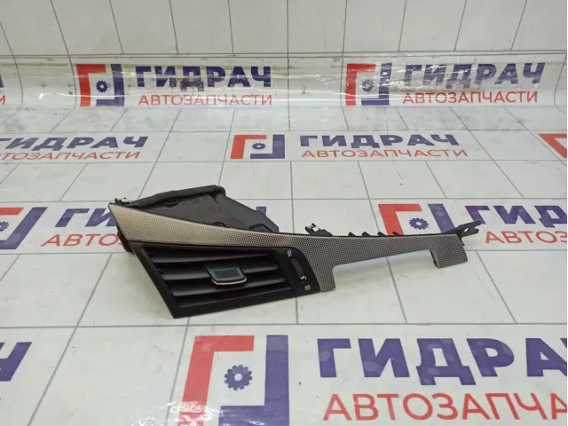Дефлектор воздушный правый Infiniti Q50 687504GA0A