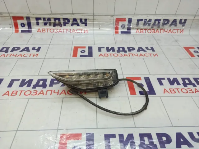 Указатель поворота в бампер правый Infiniti Q50 261304GA1A