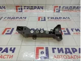 Кронштейн фар правый Infiniti Q50 625844GA0A