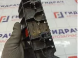Направляющая бампера переднего левая Infiniti Q50 620594GA0A