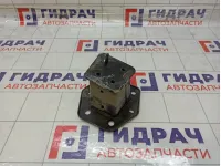 Кронштейн усилителя заднего бампера правый Infiniti Q50 852104GA0A