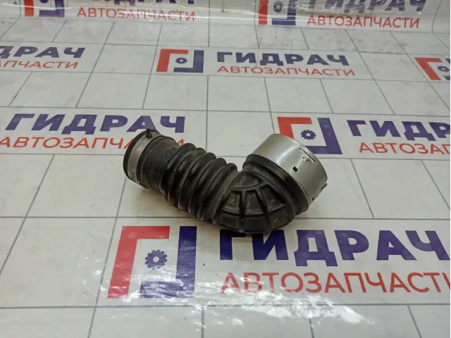 Патрубок воздушного фильтра левый Infiniti Q50 165765CA5A