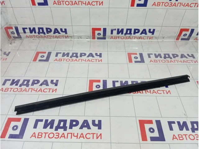 Уплотнитель стекла переднего правого Infiniti QX50 808341BA0A