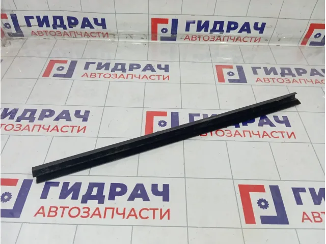 Уплотнитель стекла заднего правого Infiniti QX50 828341BA0A