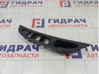 Накладка блока управления стеклоподъемниками Infiniti QX50 809611BA1A