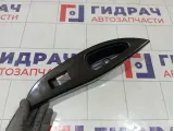 Накладка кнопки стеклоподъемника заднего правого Infiniti QX50 829601BA0A