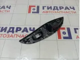 Накладка кнопки стеклоподъемника заднего правого Infiniti QX50 829601BA0A