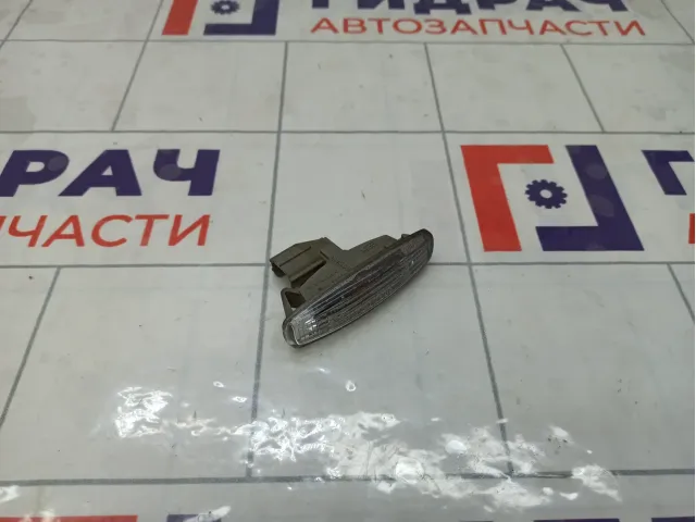 Повторитель на крыло Infiniti QX50 26160JK00B