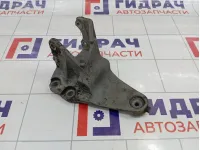 Кронштейн генератора Infiniti QX56 (Z62) 11710-1LA0A
