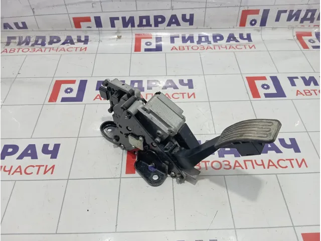 Педаль газа Infiniti QX56 (Z62) 180021LA7A