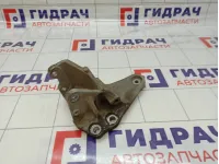 Кронштейн генератора Infiniti QX56 (Z62) 11710-1LA0A