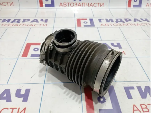 Патрубок воздушного фильтра Infiniti QX80 (Z62)