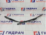 Поводок стеклоочистителя (Поводок дворника) передний левый Iveco Daily