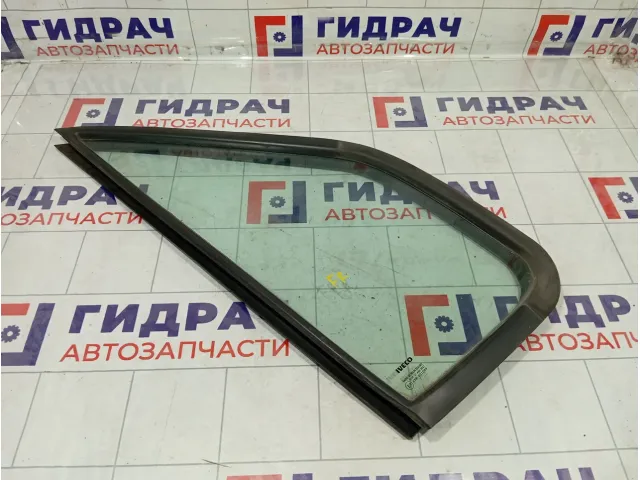 Стекло двери переднее правое Iveco Daily