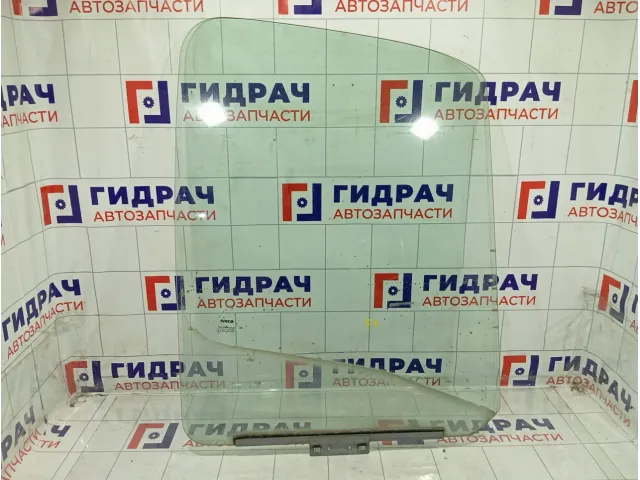 Стекло двери переднее правое Iveco Daily