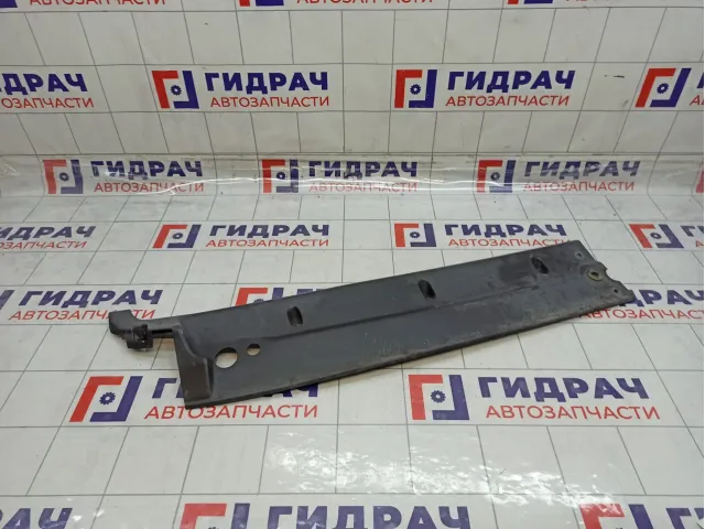 Решетка под лобовое стекло (Жабо) Iveco Daily 504022283