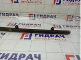 Направляющая стекла двери передней правой Iveco Daily