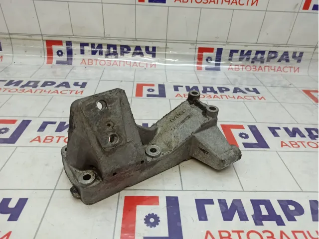 Кронштейн двигателя левый Iveco Daily 504050582