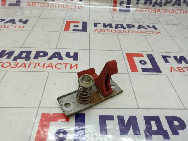 Крючок капота Iveco Daily