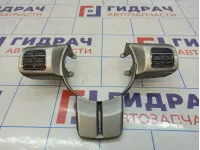 Блок кнопок в рулевое колесо Jeep Grand Cherokee (WK2) 56046094AE