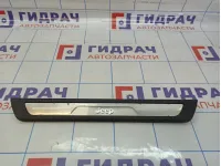 Накладка порога (внутренняя) передняя правая Jeep Grand Cherokee (WK2) 1NC80DX9AB