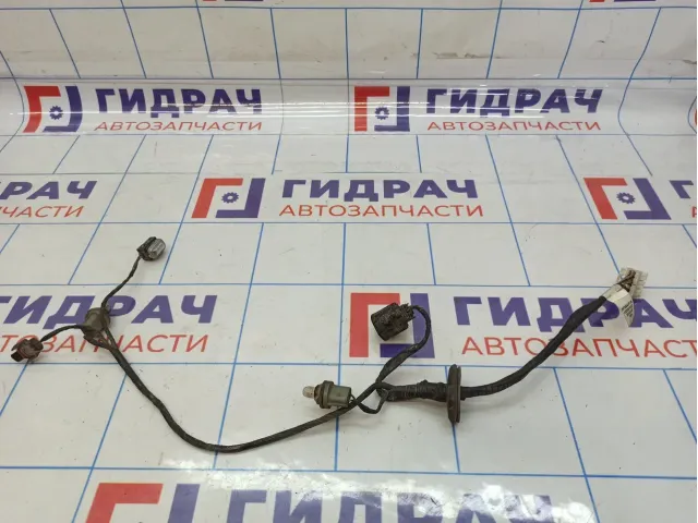 Проводка двери багажника Jeep Grand Cherokee (WK2) 40005701XX
