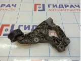 Кронштейн кондиционера Jeep Grand Cherokee (WK2) 68148383AA