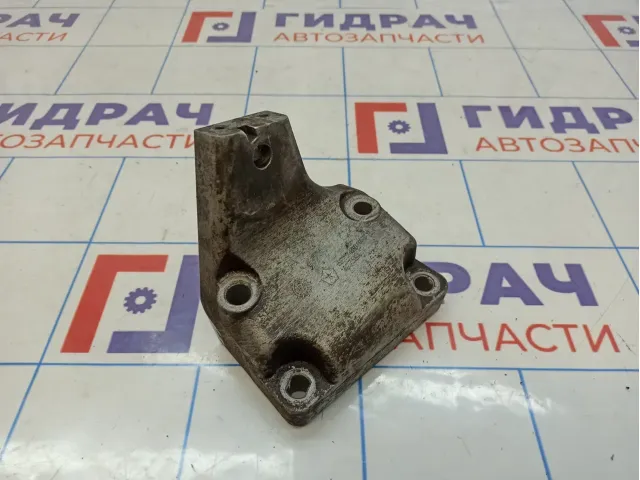 Кронштейн двигателя левый Jeep Grand Cherokee (WK2) 52124991AC