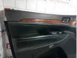 Обшивка двери передней левой Jeep Grand Cherokee (WK2) 1GS651X9AK