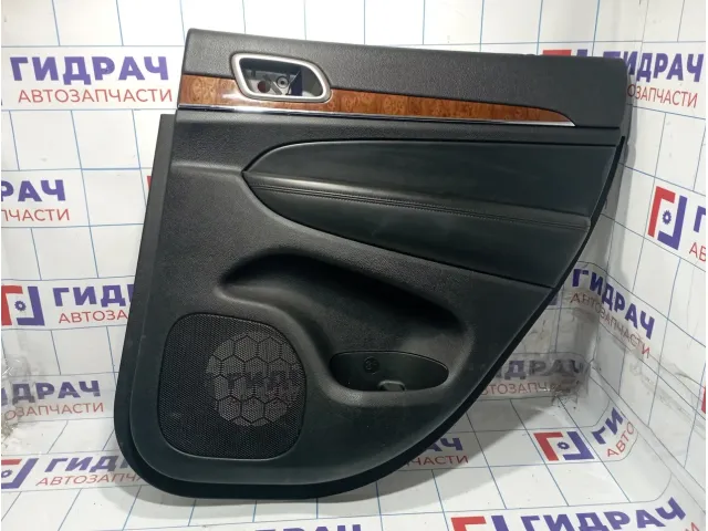 Обшивка двери задней правой Jeep Grand Cherokee (WK2) 1GS721X9AK