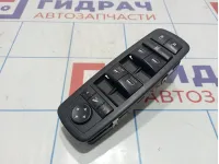 Блок управления стеклоподъемниками Jeep Grand Cherokee (WK2) 68030826AC