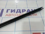 Уплотнитель стекла переднего левого Jeep Grand Cherokee (WK2) 55399209AA
