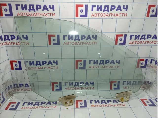 Стекло двери передней правой Jeep Grand Cherokee (WK2) 68068670AB