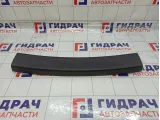 Обшивка двери багажника центральная JAC J7 6302200U7300