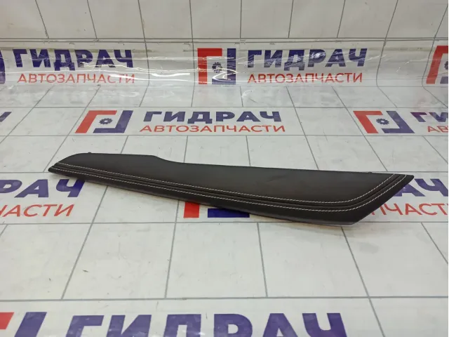 Накладка центральной консоли левая JAC J7 5305110U7300