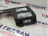 Накладка под рулевую колонку JAC J7 5306600U7355