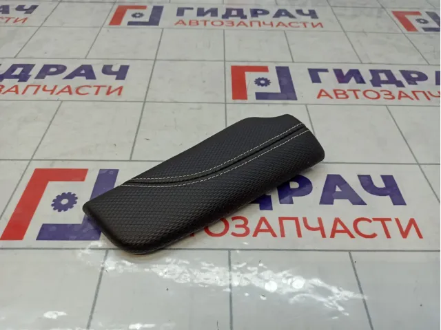 Накладка декоративная на торпедо левая JAC J7 5306310U7300