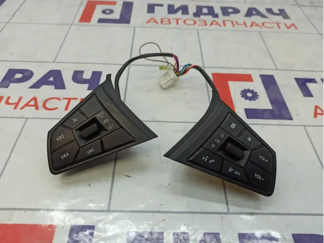 Блок кнопок в рулевое колесо JAC J7 3750020U340B