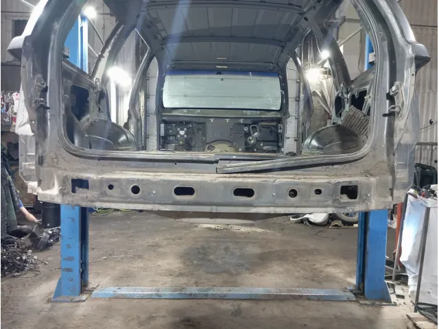 Панель задняя Jeep Grand Cherokee