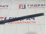 Накладка стекла переднего левого Jeep Grand Cherokee 55135879AC