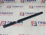Уплотнитель стекла заднего правого Jeep Grand Cherokee 55135888AC