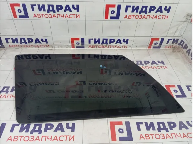 Стекло кузовное глухое (форточка) заднее левое Jeep Grand Cherokee 55135817AE