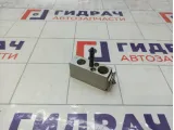 Клапан кондиционера Jeep Grand Cherokee