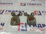Петли двери передней правой Jeep Grand Cherokee