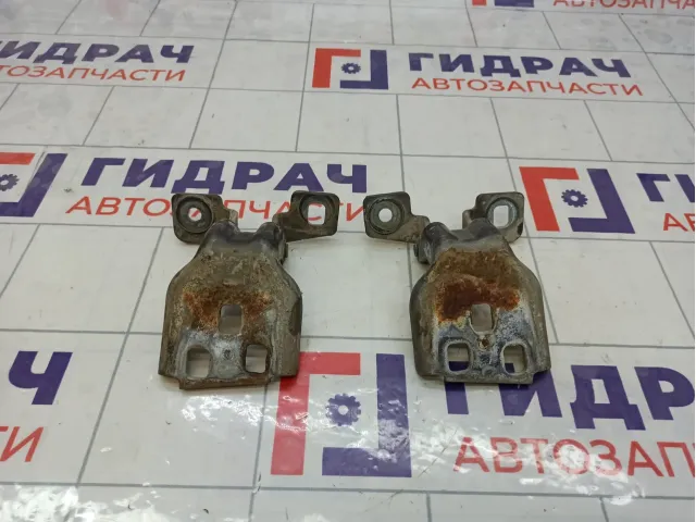 Петли двери передней правой Jeep Grand Cherokee